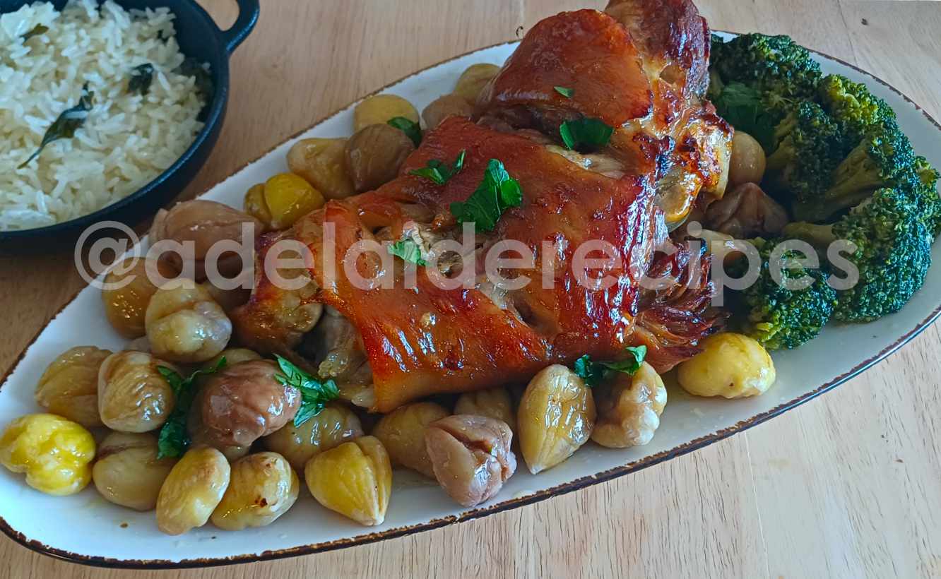 Pernil Assado com Castanhas e Brócolos
