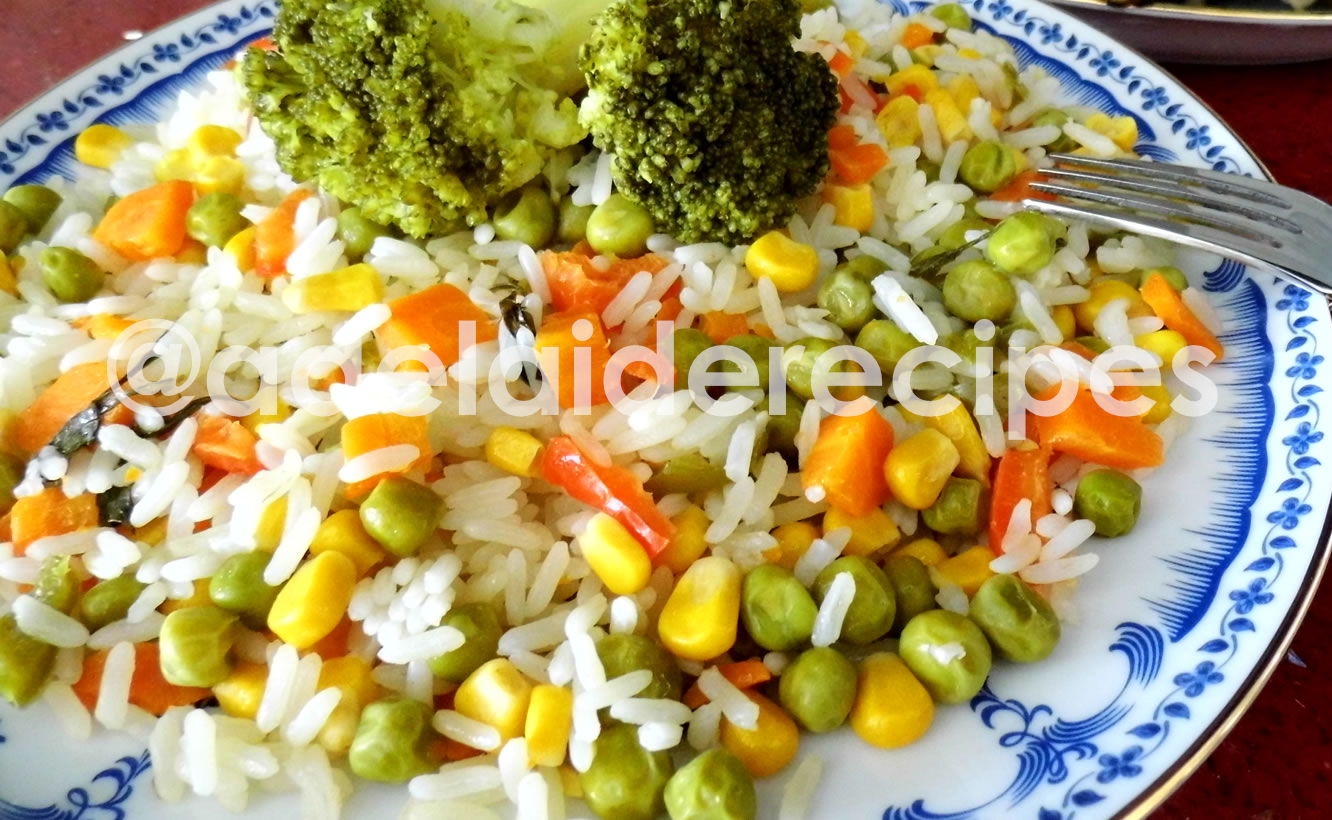 Salada de Arroz com Legumes