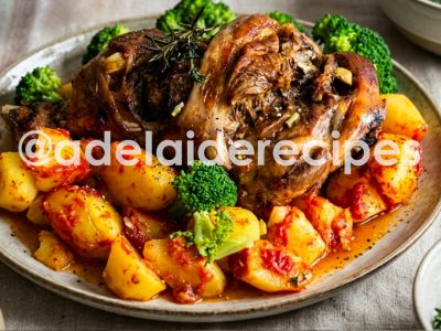 Perna de Peru no Forno com Batatas e Brócolos | Receita Fácil, Suculenta e Deliciosa!