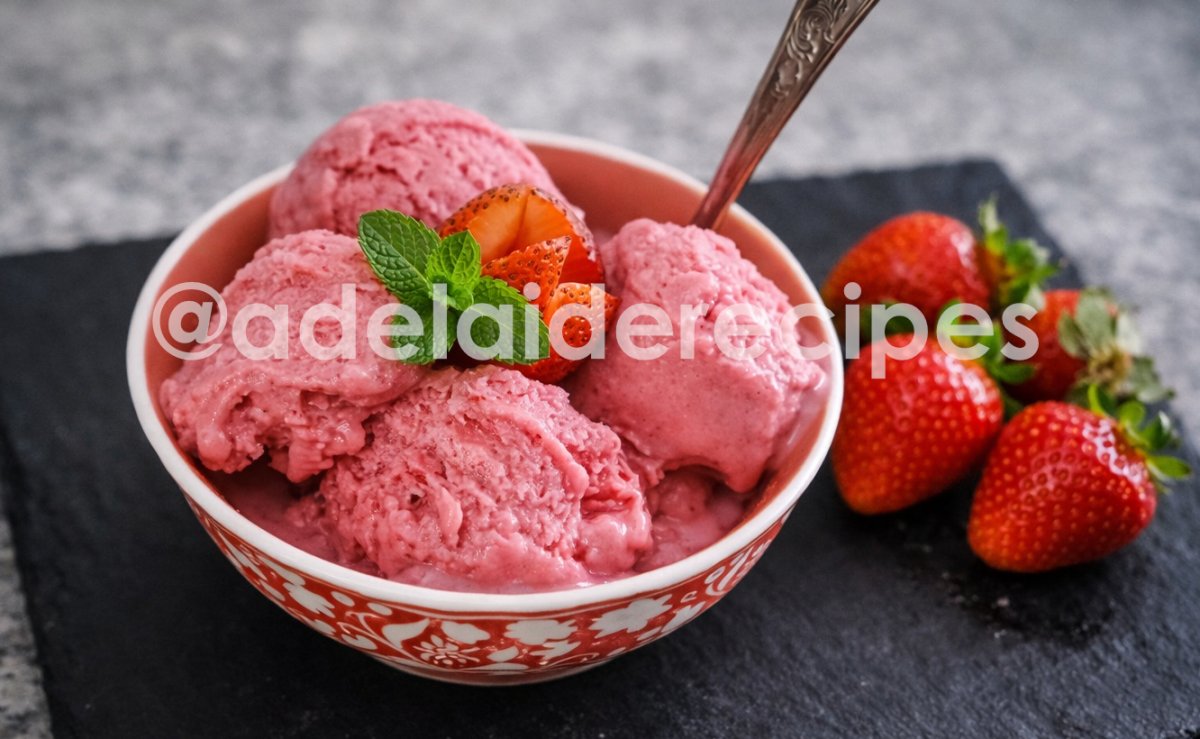 Gelado de Morango com Apenas 2 Ingredientes | Receita Fácil e Rápida
