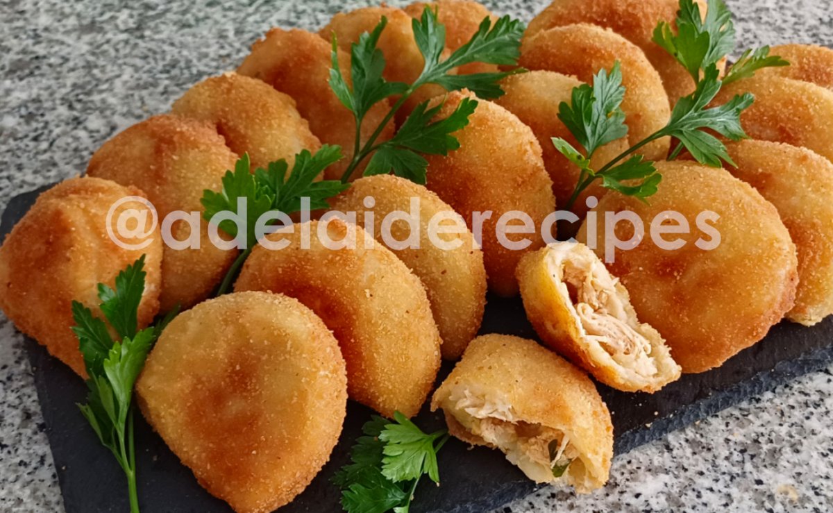 Receita de Rissóis de Frango | Fáceis e Deliciosos!