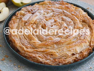 Tarte de Maçã com Massa Filo | Receita Caseira Fácil e Crocante!
