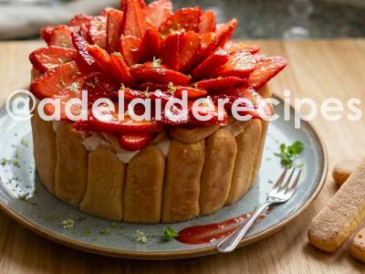 Charlotte de Morangos | A Sobremesa que Vai Surpreender Toda a Gente!