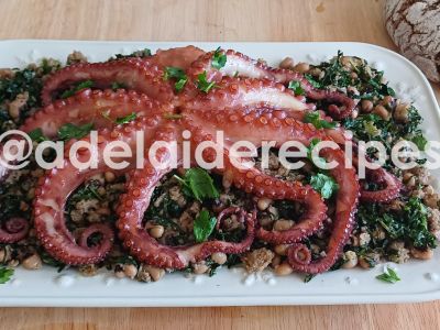 Receita de Polvo com Migas de Couve e Feijão-Frade  | Fácil e Rápida!