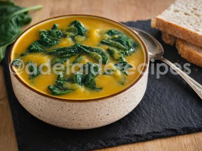 Sopa de Espinafres Cremosa | Receita Fácil, Saudável e Deliciosa!