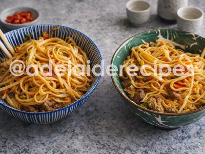 Noodles com Carne e Legumes | Receita Fácil e Saborosa