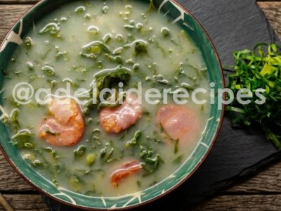 Caldo Verde Tradicional Português | Receita Aconchegante