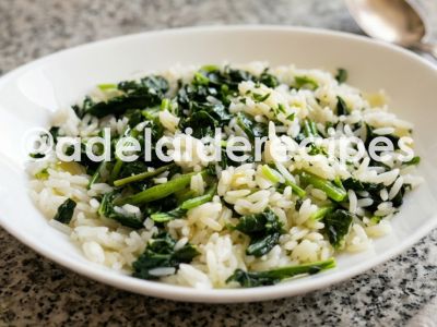 Arroz de Grelos com Coentros | Receita Simples, Saudável e Cheia de Sabor!