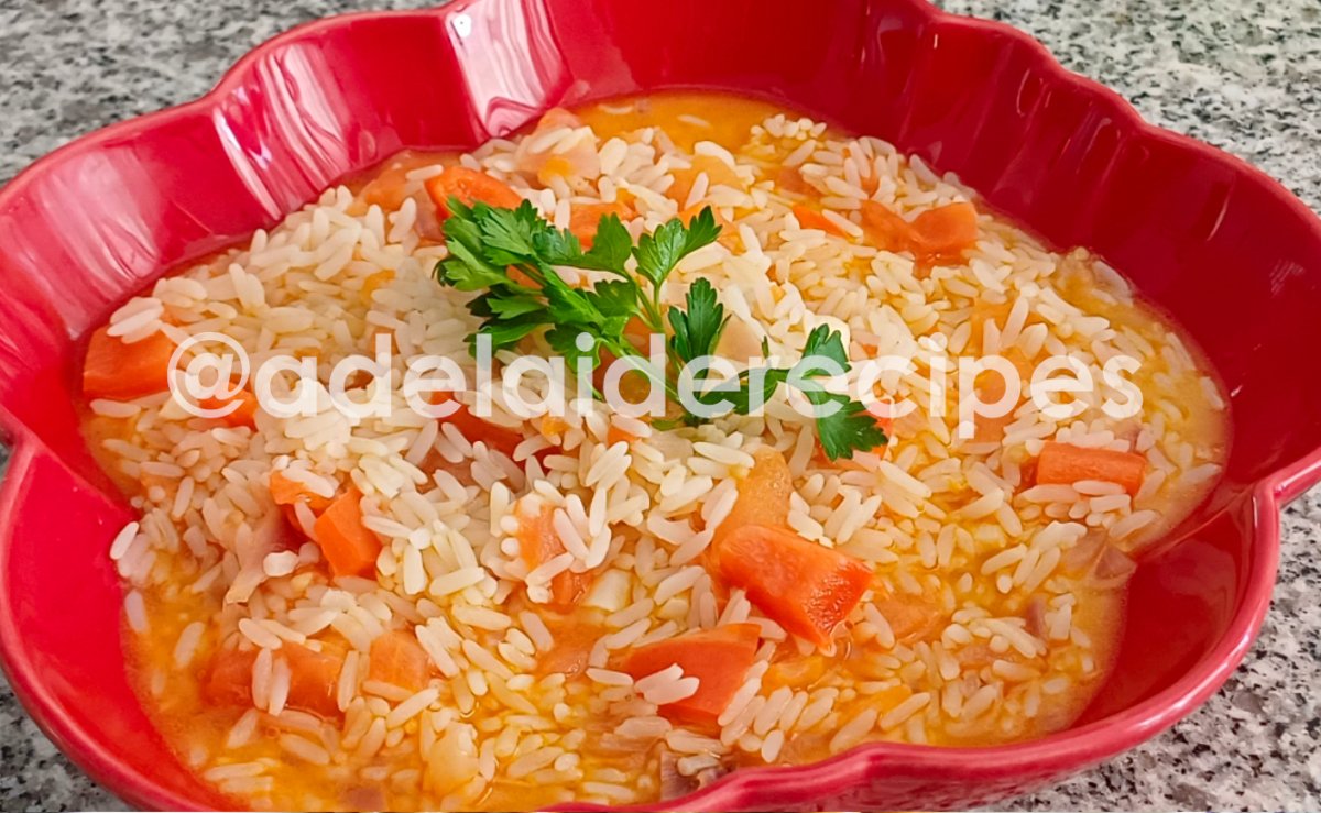 Arroz de Tomate à Portuguesa | Receita Tradicional e Saborosa
