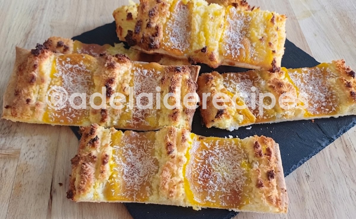 "Bispos" or "Pingos de Mel" (Portuguese Honey Pastries) | Easy Recipe!